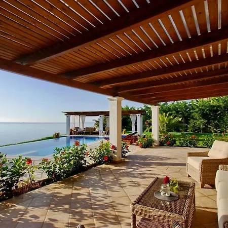 ヴィラ Kleismata Sleeps 6
