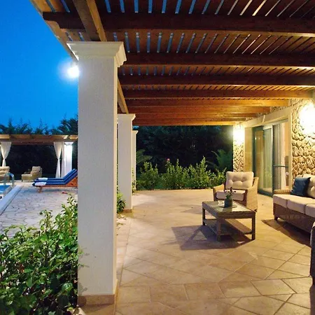 Kleismata Sleeps 6 * Klísmata