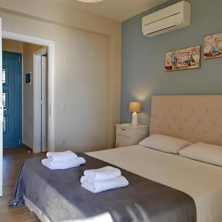 Kleismata Sleeps 6 * Klísmata
